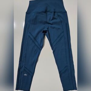 Alo Yoga Women’s Blue High Waisted Leggings Size S  Excellent  Condition